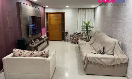 Casa com 3 quartos à venda na Rua Tiradentes, Vila Assunção, Santo André, 250 m2 por R$ 990.000