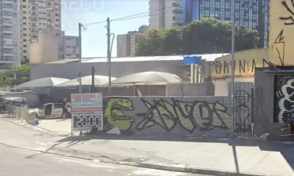 Terreno à venda na Rua Baltazar Carrasco, --, Pinheiros, São Paulo por R$ 2.050.000