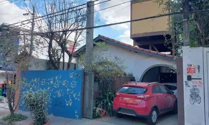 Casa com 3 quartos para alugar na Rua Medeiros de Albuquerque, --, Vila Madalena, São Paulo, 153 m2 por R$ 12.000