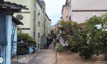 Apartamento no Cabula  portaria 24 horas 2 Vagas de garagem , 2° Andar, Escada.