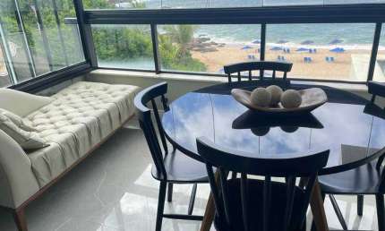 Alugo apartamento  mobiliado 1/4 Vista mar , pé na areia no  Rio Vermelho.
