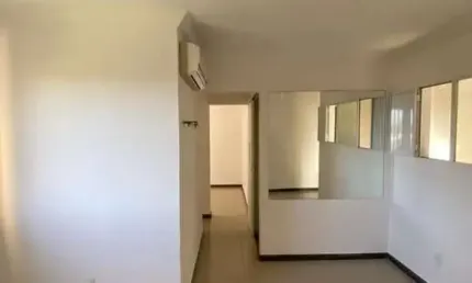 Apartamento lindo, reformado, 2/4, 1° andar, escada, no Trobogy no Condomínio Asa