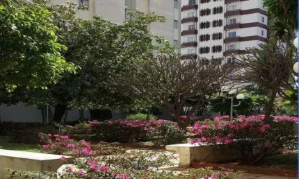 Apartamento bem localizado, 02 dormitórios,02 banheiros e 01 vaga.