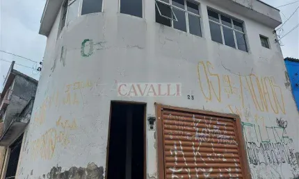 Casa assobradada grande no jardim eliane com edícula