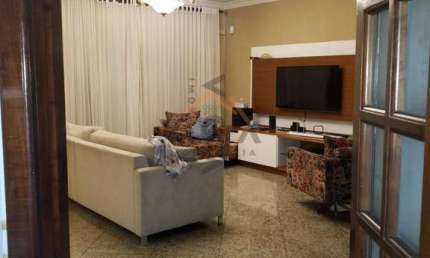 Casa para Venda em São Paulo, Jardim Triana, 3 dormitórios, 1 suíte, 4 banheiros, 4 vagas