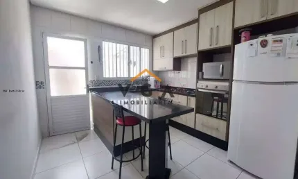 Sobrado para Venda em São Paulo, Cidade Patriarca, 3 dormitórios, 3 suítes, 5 banheiros, 4 vagas
