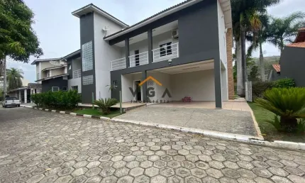 Casa para Venda, Bairro Iatpema, 4 dormitórios, 2 suítes, 4 banheiros, 6 vagas