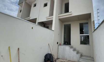 Casa 2 dormitórios para Venda em Betim, Alto das Flores, 2 dormitórios, 1 suíte, 1 banheiro, 2 vagas