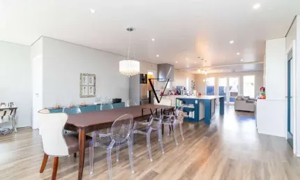 Sobrado com 3 dormitórios à venda, 331 m² por r$ 2.450.000,00 - santa cândida - curitiba/pr