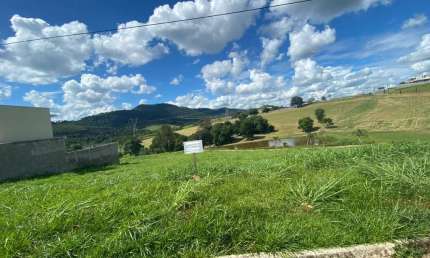 Terreno em condomínio fechado à venda na Rua Jordânia, 6, Loteamento Fazenda Santana, Atibaia por R$ 335.000