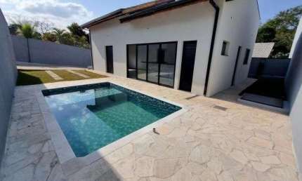 Casa com 3 quartos à venda na Estrada da Madeira, 30, Jardim Estância Brasil, Atibaia, 129 m2 por R$ 750.000