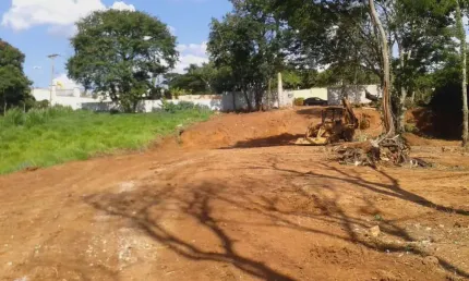 Terreno em condomínio fechado à venda na Estrada Paranapanema, Jardim Estância Brasil, Atibaia por R$ 800.000