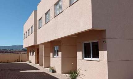 Casa com 3 quartos para alugar na Avenida Presidente Vargas, 1496, Jardim das Cerejeiras, Atibaia, 90 m2 por R$ 2.150