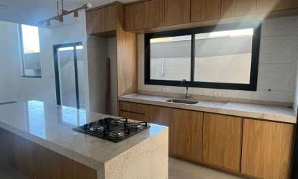 Casa com 3 quartos para alugar na Avenida Paulista, 1960, Jardim Paulista, Atibaia, 200 m2 por R$ 7.500