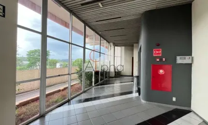 Sala comercial para alugar na Estrada Tenente Marques, 5558, Vila Poupança, Santana de Parnaíba por R$ 15.440
