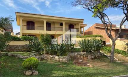 Casa em condomínio fechado com 4 quartos para alugar na Alameda das Camélias, 373, Alphaville, Santana de Parnaíba por R$ 23.800