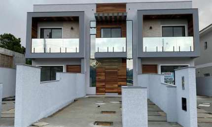 Casa à venda no bairro São João do Rio Vermelho - Florianópolis/SC