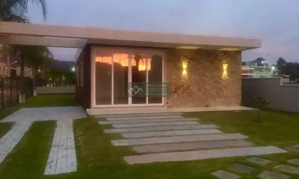 Casa com 3 quartos à venda na Rua Candido Pereira dos Anjos, 35, São João do Rio Vermelho, Florianópolis