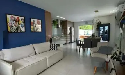 Sobrado em Ingleses do Rio Vermelho, Florianópolis/SC
