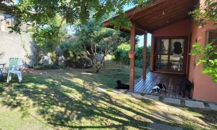 Casa à venda no bairro São João do Rio Vermelho - Florianópolis/SC