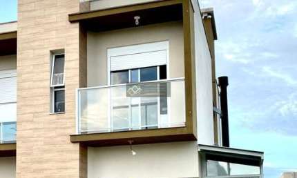 Casa à venda no bairro São João do Rio Vermelho - Florianópolis/SC