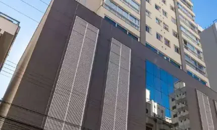 Cobertura Duplex no edifício Porto di Bari com piscina privativa