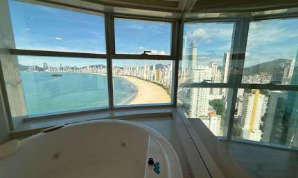 Apartamento com 3 quartos para alugar na Rua Julieta Lins, 32, Pioneiros, Balneário Camboriú