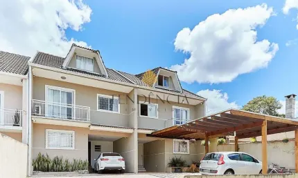 Sobrado com 3 quartos à venda, 139 m2 por R  670.000 - Santa Felicidade - Curitiba PR