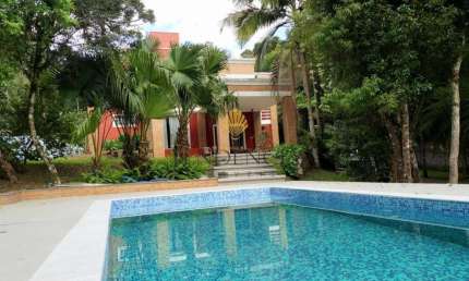 Casa com 3 dormitórios à venda, 452 m2, JARDIM AMÉLIA, PINHAIS - PR