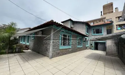 Casa com 6 quartos à venda na rua waldemiro josé carlson, 320, canasvieiras, florianópolis, 300 m2 por r$ 3.500.000