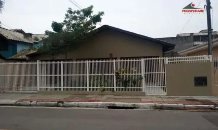 Casa com 4 quartos à venda na rua acary margarida, 124, canasvieiras, florianópolis, 204 m2 por r$ 1.380.000