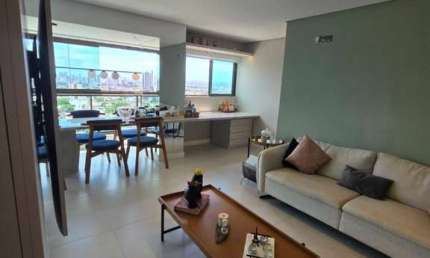 Apartamento Para Vender com 2 quartos 1 suíte master - com fino acabamento Seminovo próximo à Caxangá
