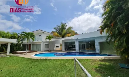 Linda Casa com 2 terrenos com 1000m2 de área total  com Piscina, sauna, espaço gourmet com churrasqueira, campo de futebol, 4 suítes completas  em Alphaville  Litoral  Norte- Casa  em Condomínio dúple
