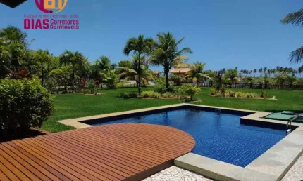 Vendo Casa de Porteira fechada mobiliada e decorada dentro do complexo de saiupe a poucos passos da praia e lagoa com 4 suites com 1.400m2 de área total  piscina espaço gourmet Privativo em condomínio