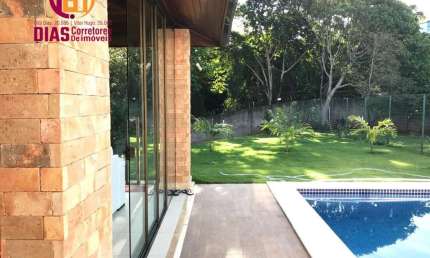 Vendo em Oportunidade bela Casa  Dúplex nascente  com 720m2, 5/4, sendo 4 suítes em Alphaville I Salvador  com piscina, espaço Gourmet, grande área verde com pomar, garagem - Alphaville I - Salvador /