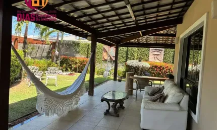 Alugo linda casa duplex completamente mobiliada e decora com4/4, suítes em condomínio - praia flamengo - salvador/ba.
