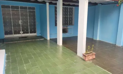 Apartamento tipo casa em condomínio centro de Campo GrandeRJ