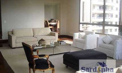 Espaçoso apartamento de luxo em Vila Suzana - São Paulo: 430m², 4 suítes e 6 banheiros por R$ 2.970.000 ou R$ 15.000/mês para locação
