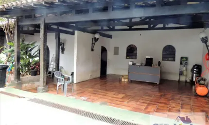 Casa Comercial para locação em Paraisópolis  -  São Paulo