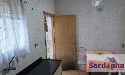Sobrado em Jardim Bom Tempo - Taboão da Serra: 126m², 2 dormitórios, 1 banheiro por R$520.000
