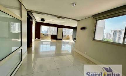 Espaçoso apartamento de 3 suítes em Campo Belo - São Paulo por R$1.590.000