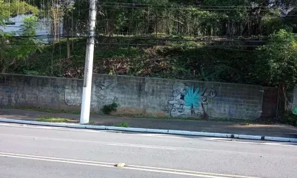 Terreno no Morumbi - SP: Venda por R$ 2.200.000 - Confira!