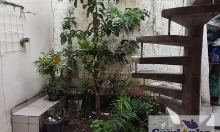 Sobrado de 141m² na Vila Sônia, São Paulo - 3 dormitórios, 1 suíte, 3 banheiros por R$899.000