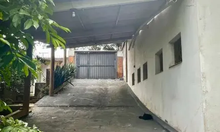 Chácara à Venda em Porto Ferreira: 3 Dormitórios por R$780 mil