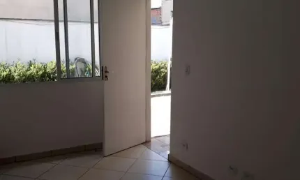Casa de Condomínio em Jardim Maria Rosa: 2 quartos, 1 suíte, 3 banheiros e 89m² por R$ 410.000.