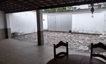 Casa com 3 dormitórios para alugar, 90 m² por R$ 1.600,00/mês - Arembepe - Camaçari/BA
