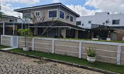 Oportunidade! Casa com 4 suítes. Piscina! Condomínio Spazio Vilas- Buraquinho-Lauro de Freitas