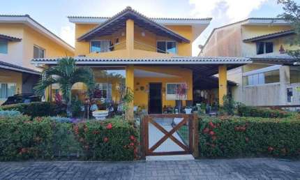 Casa maravilhosa com 3 suítes, em Condomínio Fechado Foz do Joanes   - Praia de  Buraquinho -Lauro de Freitas