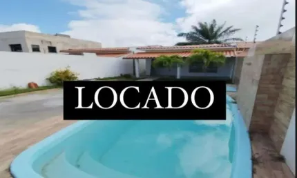 Casa 3/4 sendo 1 suíte. Piscina. Condomínio Canto de Arembepe. Próximo ao Rio e ao Mar