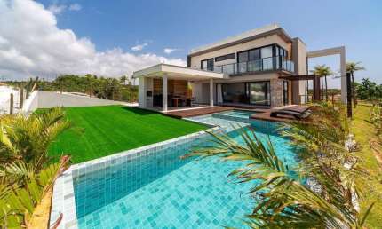 Luxuosa Casa de 04 Suítes em Condomínio Reserva Sauipe. PORTEIRA FECHADA